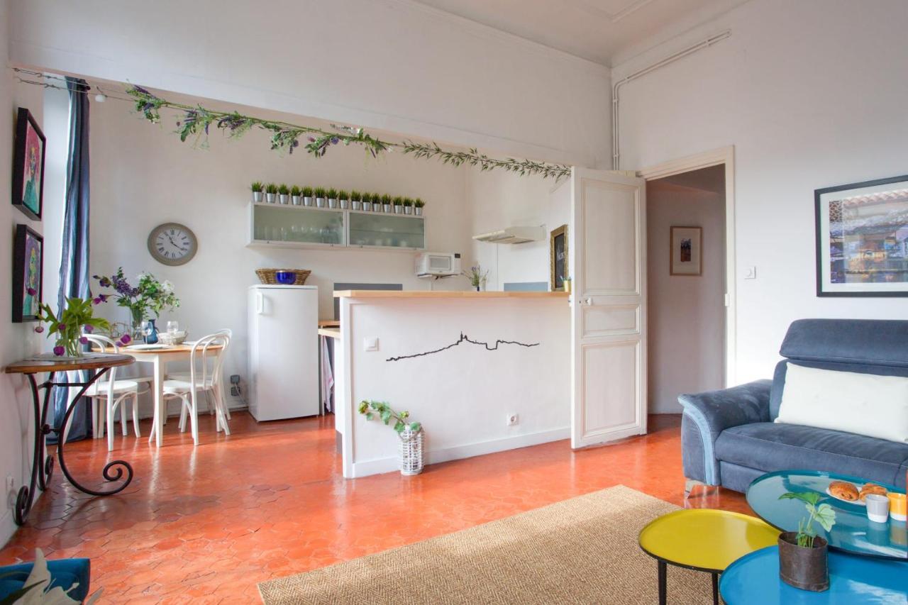 Appartement Grignan - Welkeys Marseille Exterior photo